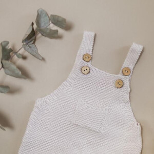 Cosyroots Latzhose aus Bio-Strick
