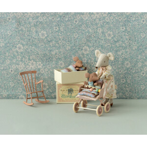 Maileg Sleepy wakey baby Maus in Streichholzschachtel Rose