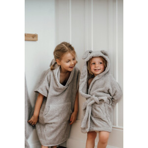 Kikadu Poncho Hase Bio