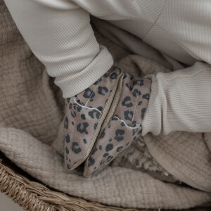 Cosyroots x Momelifej Krabbelschuhe Recycelt Leo