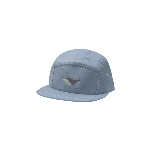 Leevje Cap Whale