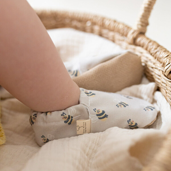 Cosyroots x Vanezia Krabbelschuhe Recycelt Hummelheldin