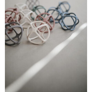 Mushie Beißring Ball