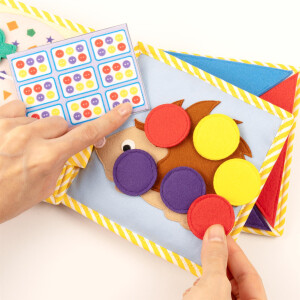 Jolly Designs Spielewelt - 6 Seiten Mini Quiet Book