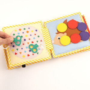 Jolly Designs Spielewelt - 6 Seiten Mini Quiet Book