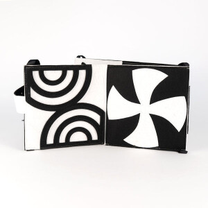 Jolly Designs Black and White Kontrastreise- 8 Seiten