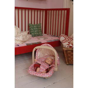 Konges Sløjd Autositz für Puppen Felice Rose