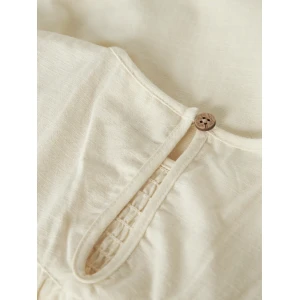 Lil Atelier Gesmokte Bluse